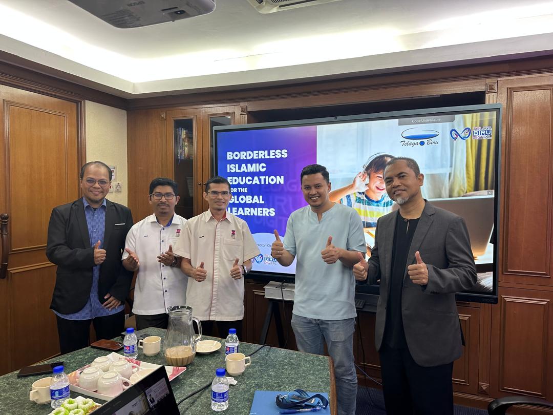 LAWATAN KE TELAGA BIRU DIGITAL SDN. BHD DAN PERBINCANGAN KERJASAMA PEMBANGUNAN KANDUNGAN PEMBELAJARAN KENDIRI (SIM)